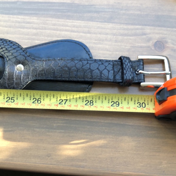 Black Vegan Belt - Picture 9 of 10